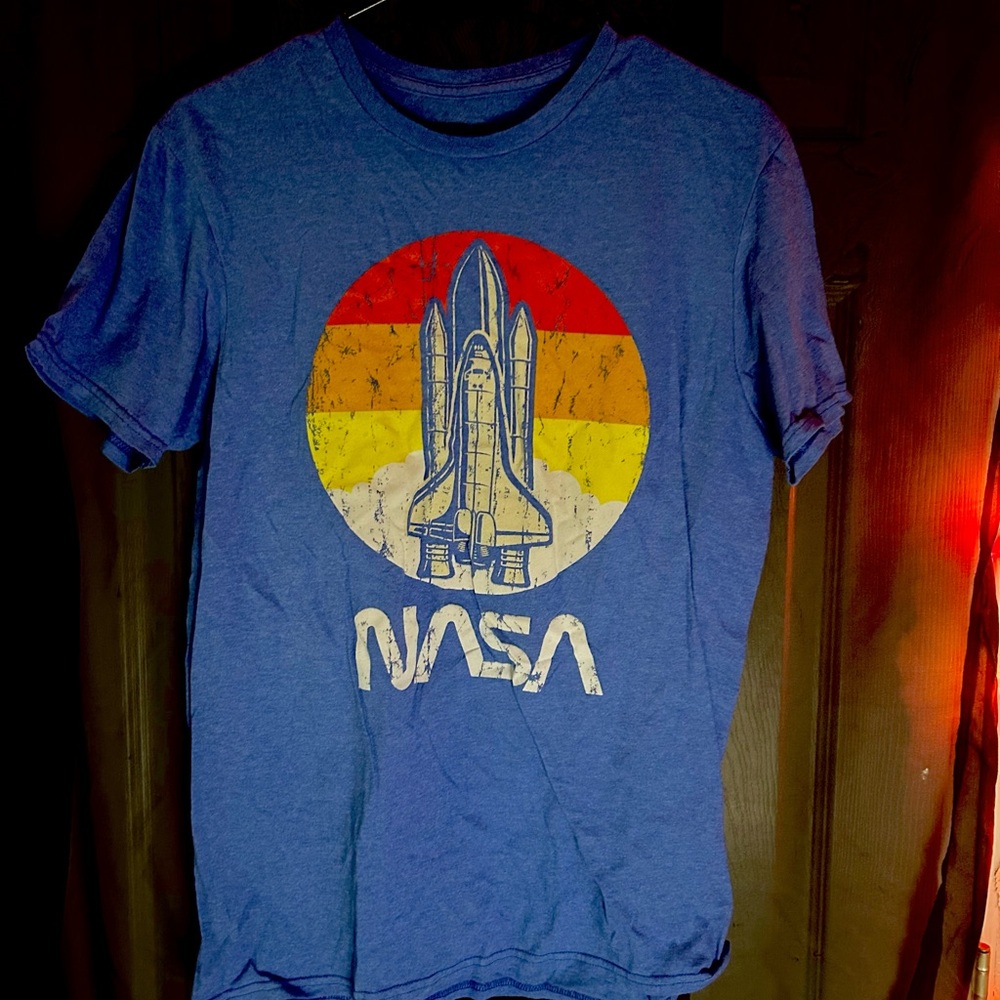 NASA Space Shuttle T-Shirt – Retro Sunset Graphic – Size Medium – Soft Blue